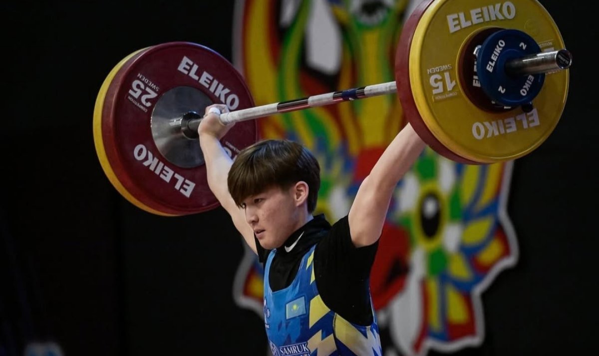 Казахстанский тяжелоатлет стал чемпионом мира