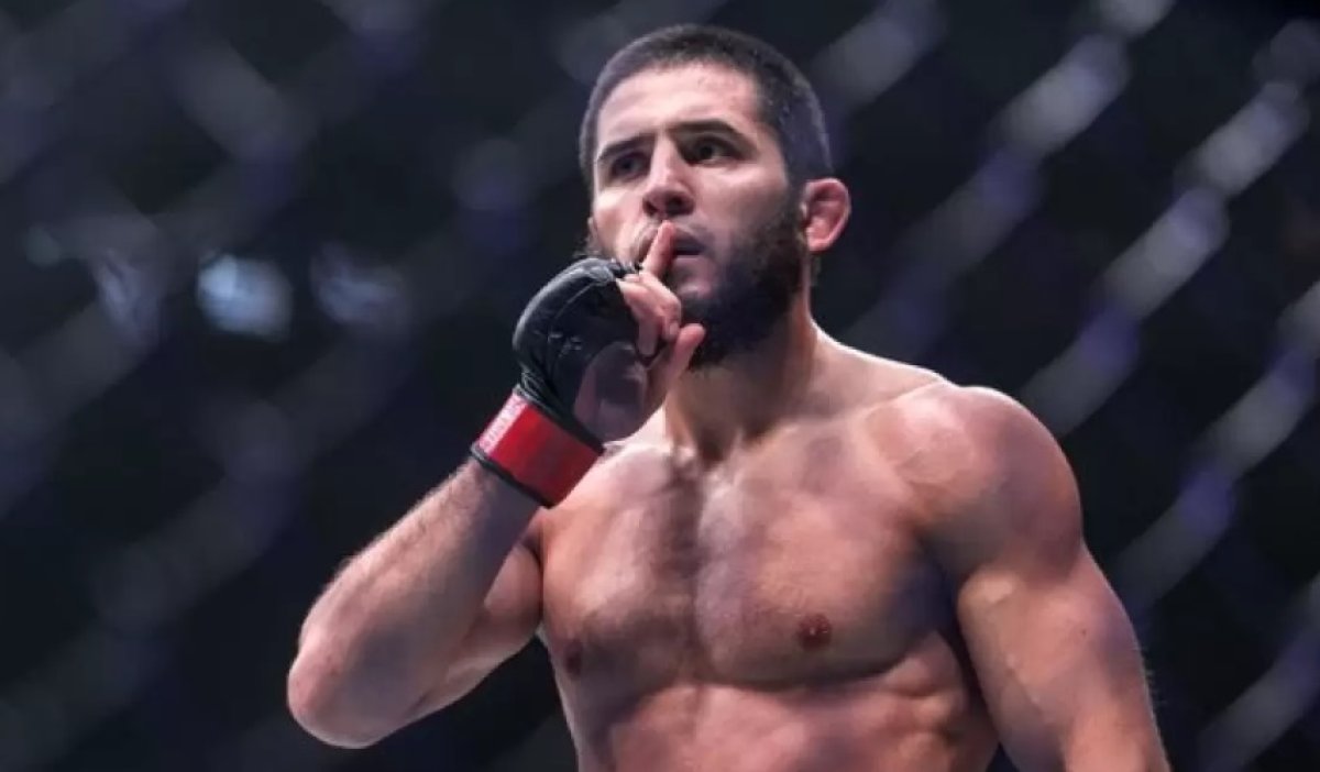 Ислам Махачев не имеет права на титульный бой UFC в новом весе, заявил Гаджиев