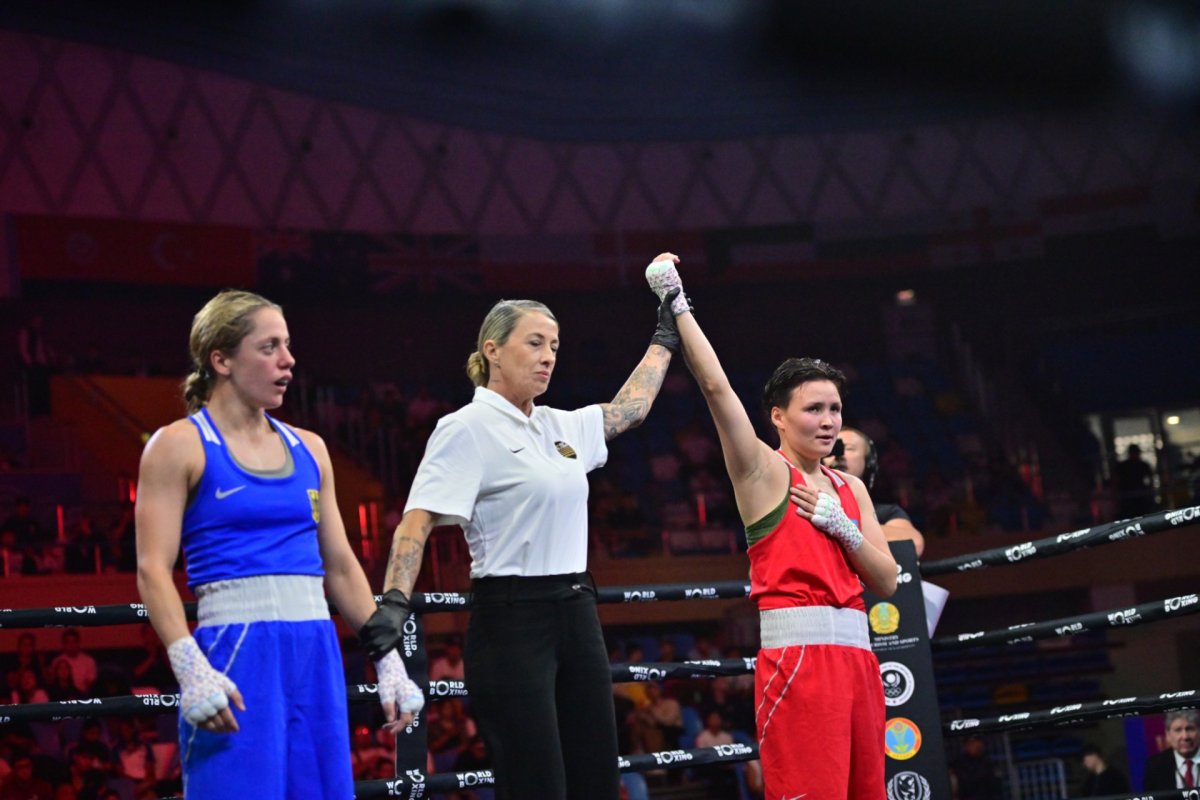 Казахстанка вышла в 1/8 финала Кубка мира по боксу в Астане