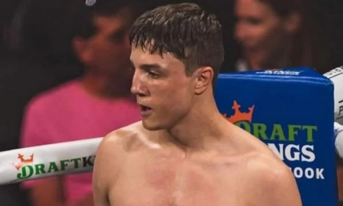 Боксер из Казахстана с рекордом 10-0 получил соперника на бой в США