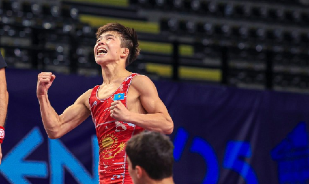 Казахстанец Куанышбек выиграл золото ЧМ по греко-римской борьбе