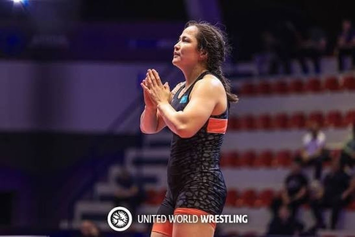 Казахстанки уступили в первых схватках на чемпионате мира по борьбе