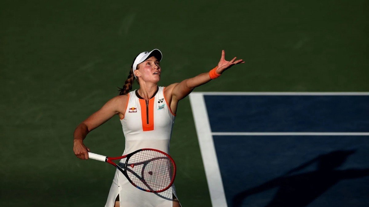 Елена Рыбакина пробилась в 1/8 финала турнира WTA 1000 в Китае