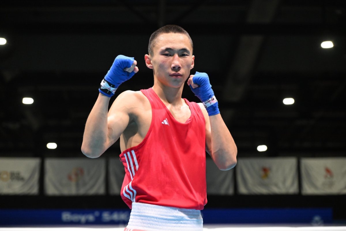 Восемь казахстанских боксеров пробились в финал юношеской Азиады