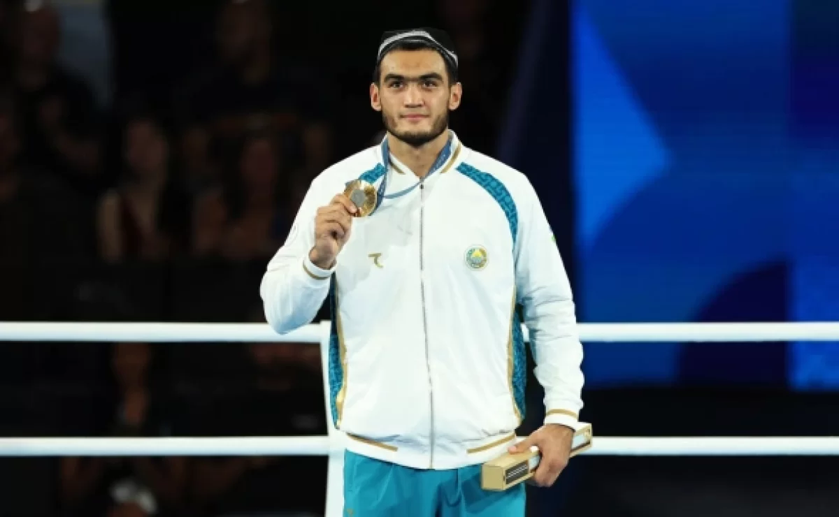 Олимпийского чемпиона по боксу из Узбекистана дисквалифицировали на три года