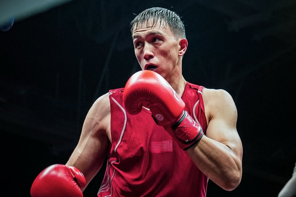 Казахстанец Султанбек Айбарулы выиграл золото на финале Кубка мира по боксу