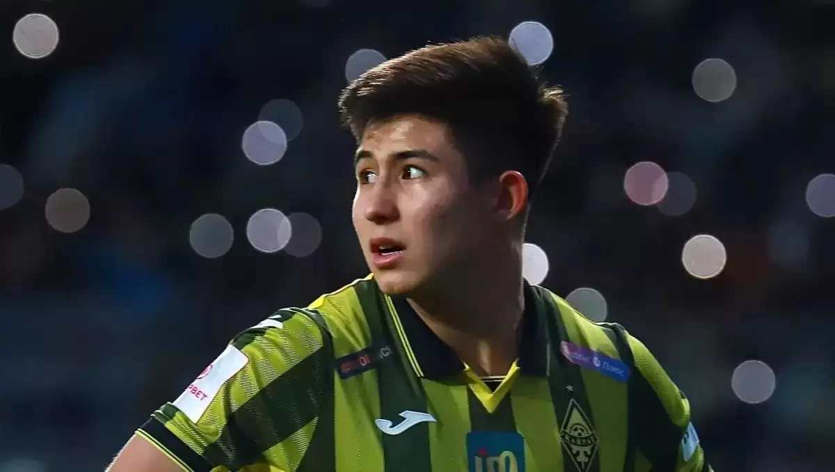 Футболист Дастан Сатпаев вошёл в десятку самых перспективных нападающих мира