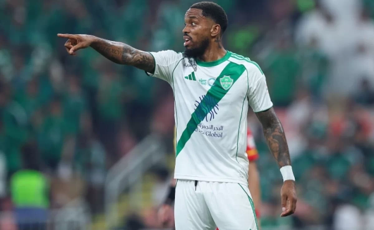 Футболиста сборной Англии арестовали в Лондоне за удар фаната головой