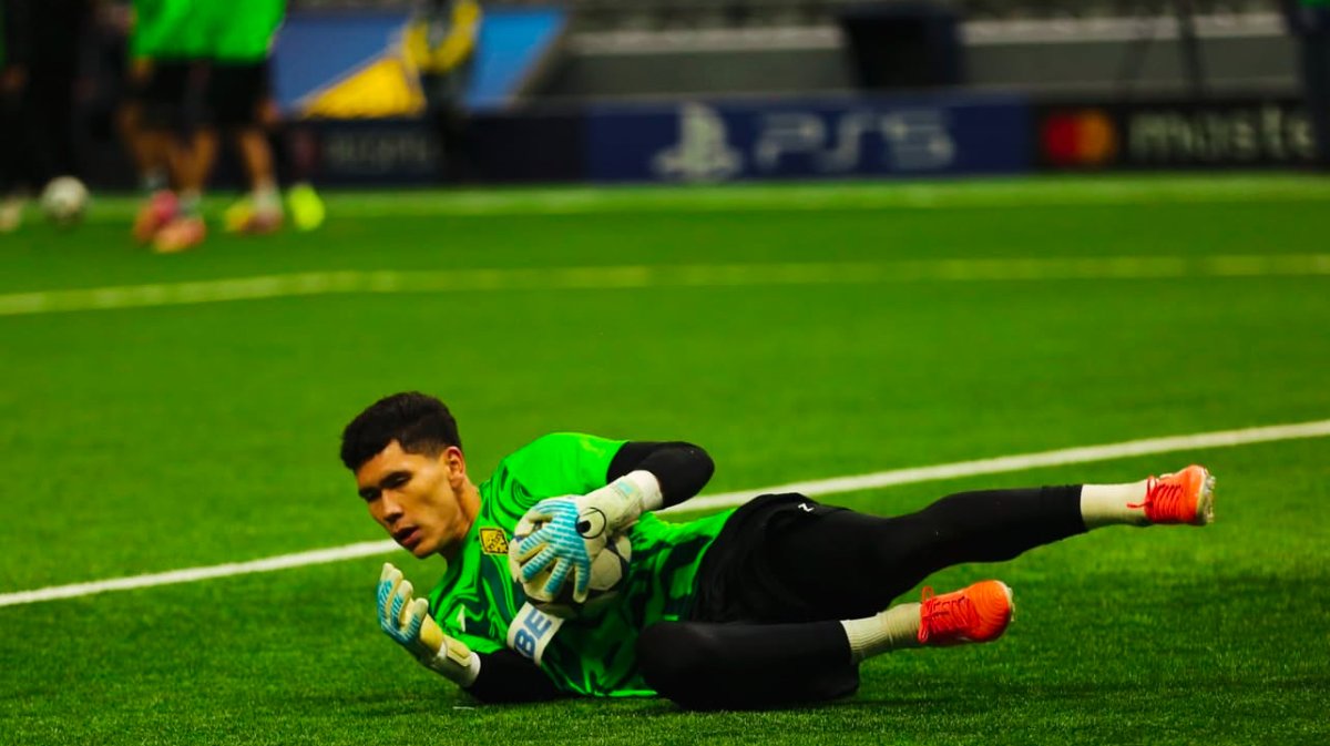 «Кайрат» уступил греческому «Олимпиакосу»