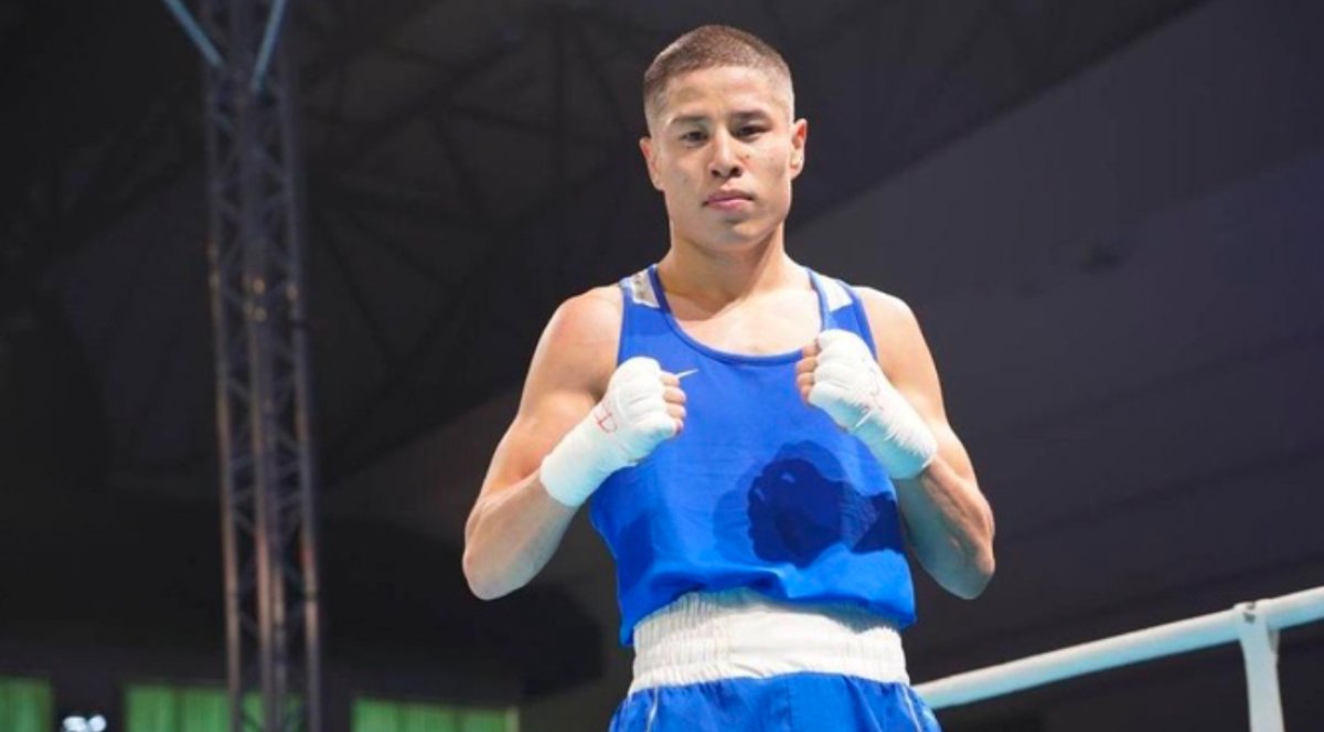 Казахстанец Оразбек Асылкулов стал чемпионом мира по боксу в Дубае