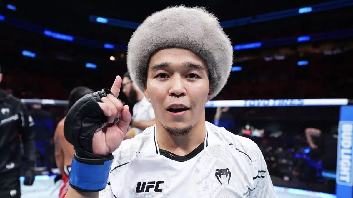 Чемпионские шансы казахстанца: UFC оценивает Асу Алмабаева