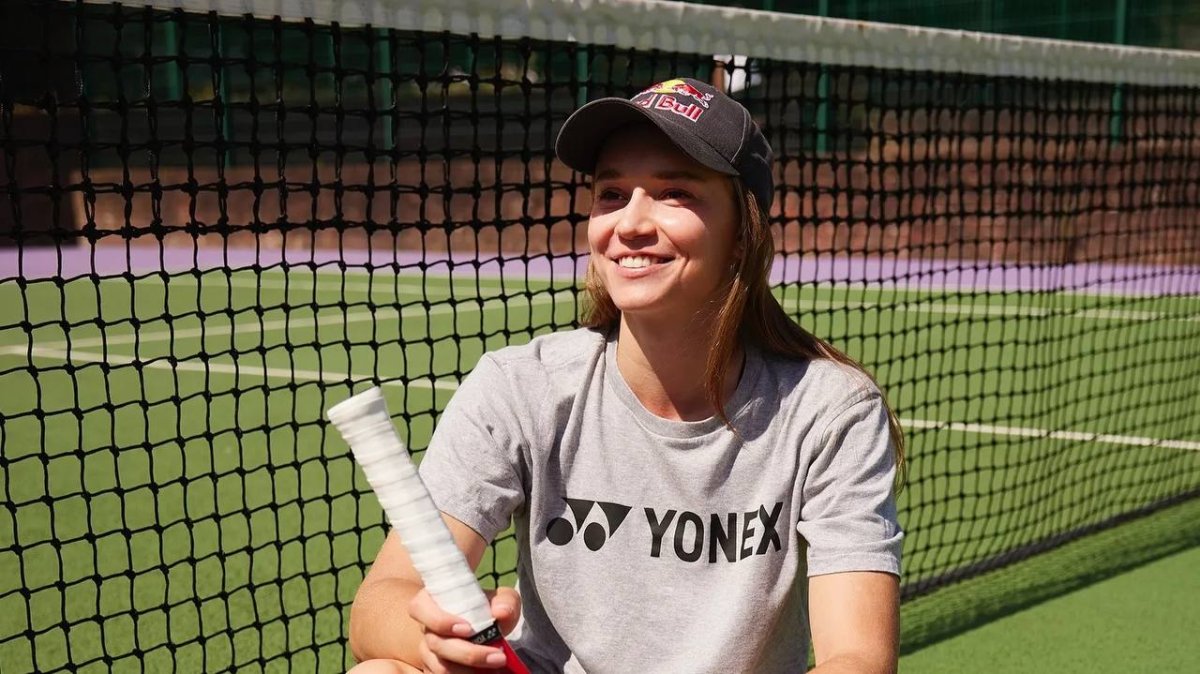 Теннисистка Елена Рыбакина обыграла олимпийскую чемпионку в Китае
