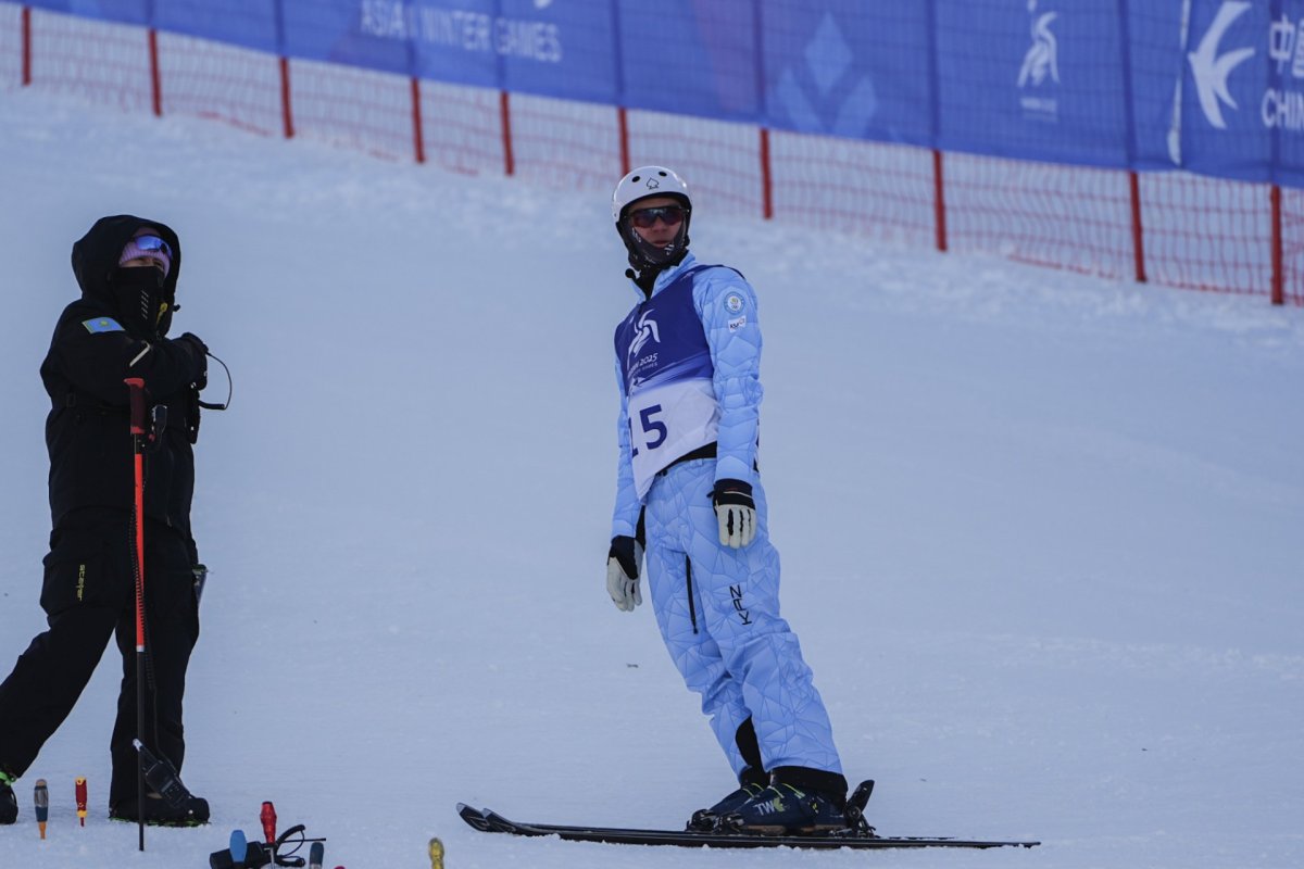 Казахстанец вошел в топ-10 на этапе Кубка мира по фристайл-акробатике