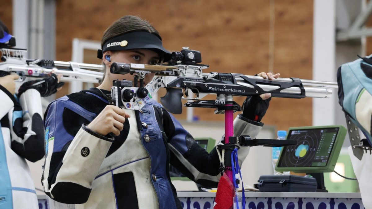 Казахстанка с рекордом мира выиграла чемпионат Азии по пулевой стрельбе