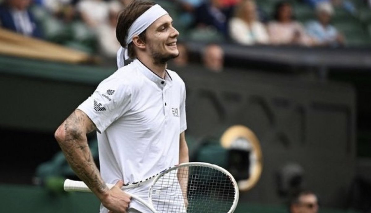 Бублик одержал волевую победу на старте ATP 500