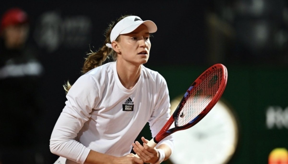 Елена Рыбакина снялась с турнира в Дубае