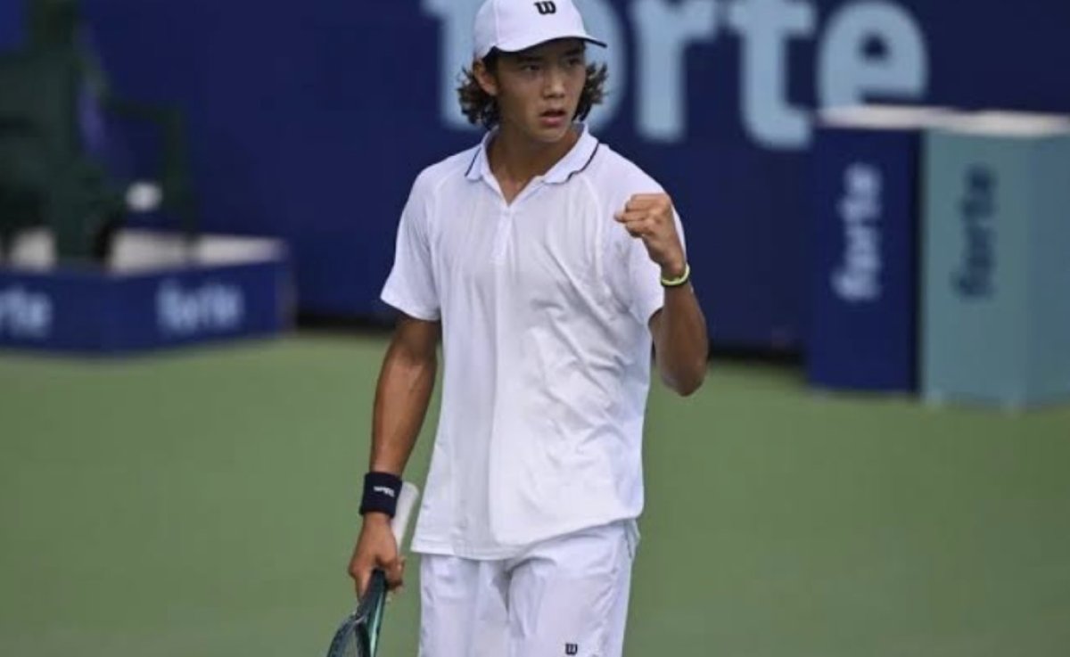 Амир Омарханов выиграл турнир ITF в Тунисе