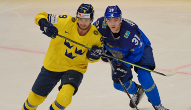 Сборная Казахстана потерпела очередное поражение на ЧМ по хоккею