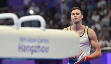 Казахстанец взял "серебро" на турнире по спортивной гимнастике
