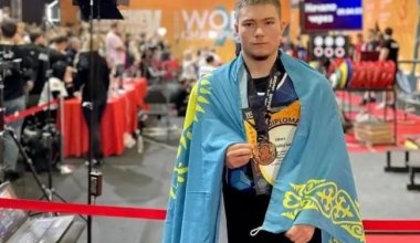 Казахстанский спортсмен стал чемпионом мира по стритлифтингу