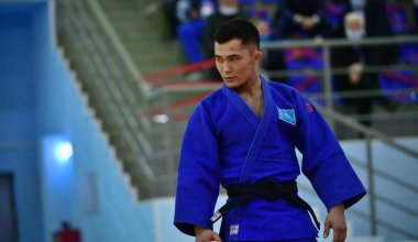 Казахстанский дзюдоист начал ЧМ с победы над американцем