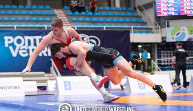 Казахстанец пробился в финал ЧМ по вольной борьбе
