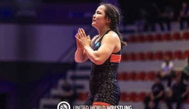 Казахстанки уступили в первых схватках на чемпионате мира по борьбе