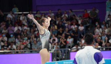 Казахстан завоевал бронзу на этапе Кубка мира по батутной гимнастике