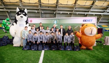 Казахстанская федерация футбола и 1XBET открыли футбольное поле в городе Костанай