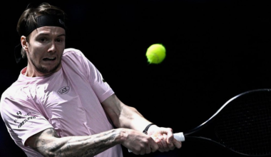 Казахстанец Бублик пробился в полуфинал парижского «Мастерса»