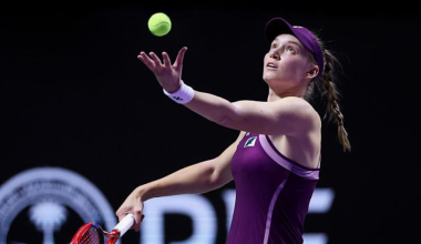Рыбакина вышла в полуфинал Итогового турнира WTA