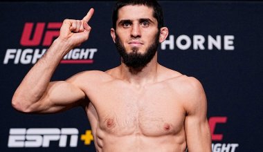 Нурмагомедов показал форму Ислама Махачева перед боем на UFC 322