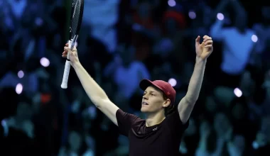 Синнер обыграл Алькараса и вновь стал чемпионом итогового турнира ATP