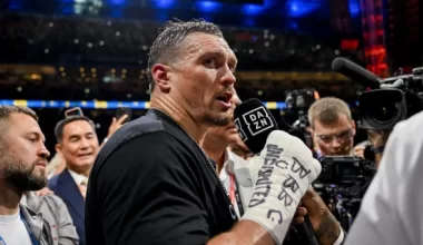 Усик вернулся на первое место в рейтинге лучших боксеров The Ring