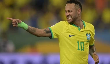 Неймар подписал новый контракт с «Сантосом»