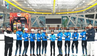 Казахстан завоевал четыре медали на юношеском турнире по шорт-треку в Китае