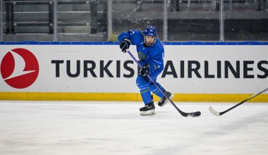 Казахстан занял второе место на юниорском ЧМ по хоккею