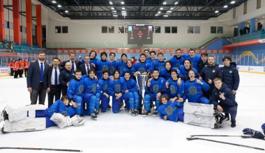 Юношеская команда Казахстана по хоккею выиграла международный турнир