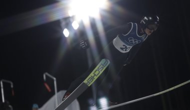 Казахстан занял 11-е место в командных прыжках на Олимпиаде-2026