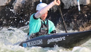Казахстанец стал бронзовым призером турнира по гребному слалому в Таиланде