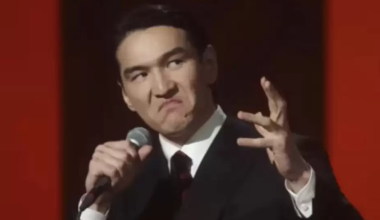 Скандальный казахстанский боец бросил вызов Сабурову